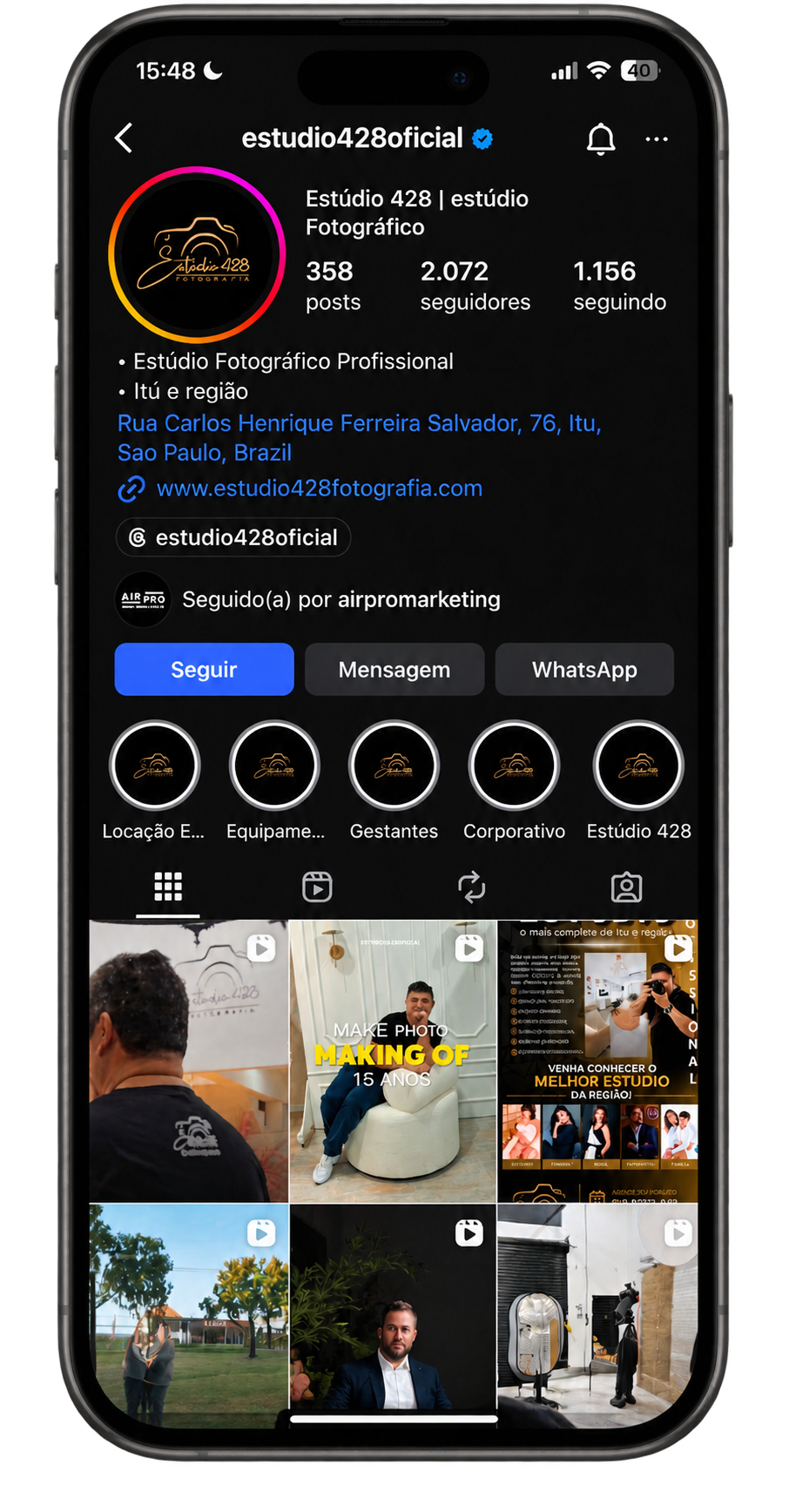 Perfil do Instagram do Estúdio 428 em um celular